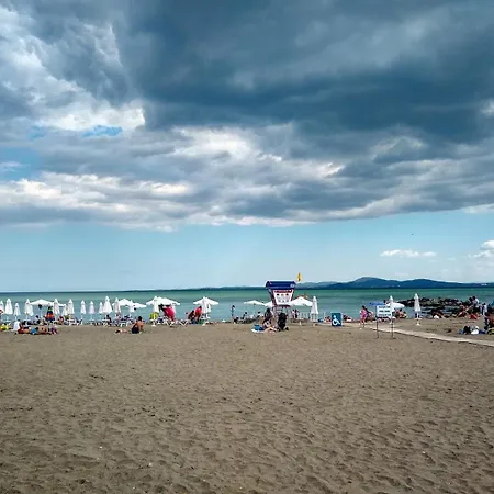 Belyy Lebed Διαμέρισμα Sarafovo